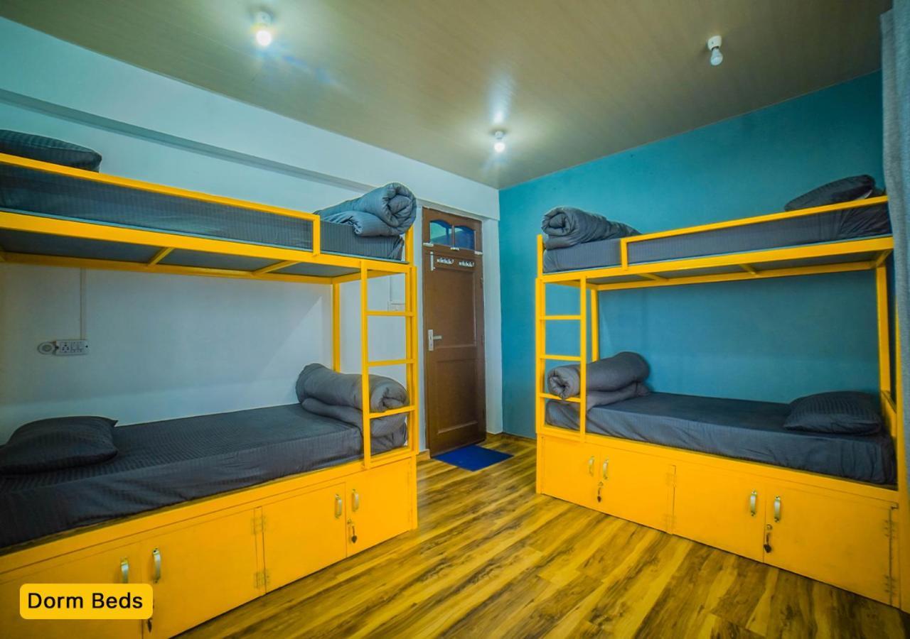 Young Monk Hostel & Cafe Dharamkot McLeod Ganj Luaran gambar