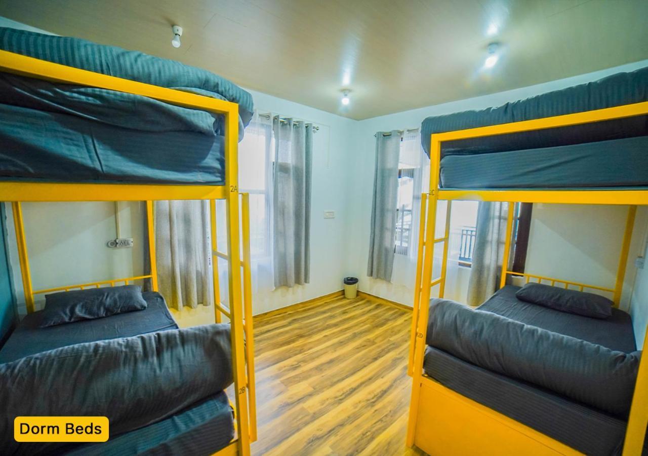 Young Monk Hostel & Cafe Dharamkot McLeod Ganj Luaran gambar